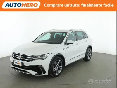Usata VW Tiguan R-line 150 CV (110 kW) 2021 Bianco SUV