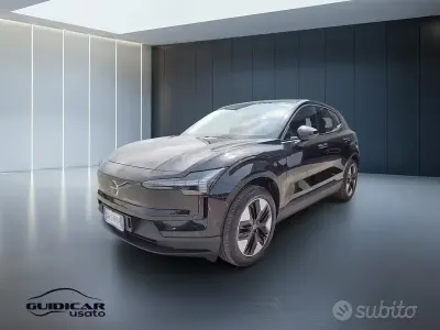 Usata Volvo EX30 Core 200 kW (272 CV) 2024 Nero metallizzato SUV