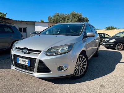 Begagnad Ford Focus 95 HK (69 kW) 2012 Grå Kombi