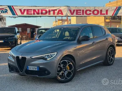 Usado Alfa Romeo Stelvio Veloce 209 CV (153 kW) 2021 Gris SUV