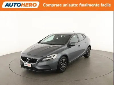 Usata Volvo V40 Momentum 150 CV (110 kW) 2017 Grigio Berlina