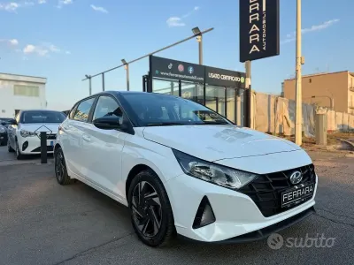 Usata Hyundai i20 84 CV (61 kW) 2023 Bianco Utilitaria