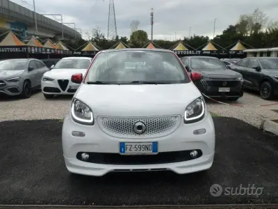 Usata Smart ForFour Brabus 90 CV (66 kW) 2018 Bianco Utilitaria