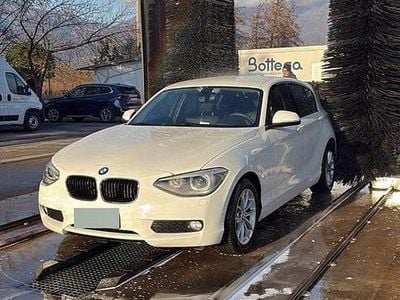 Usata BMW 118 Comfort Edition 143 CV (105 kW) 2014 Bianco Utilitaria