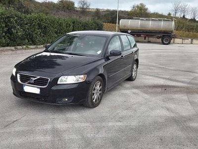 Usata Volvo V50 Momentum 136 CV (100 kW) 2008 Nero Station wagon