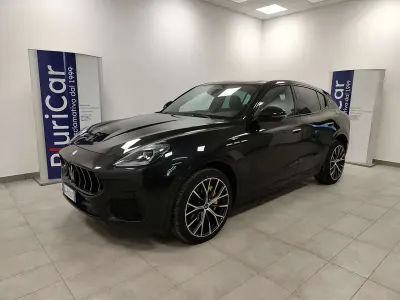 Begagnad Maserati Grecale GT 300 HK (220 kW) 2022 Svart SUV