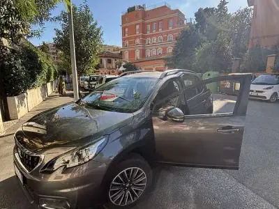 Usata Peugeot 2008 S 102 CV (75 kW) 2019 SUV
