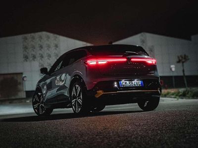 Usata Renault Megane E-Tech Iconic 160 kW (218 CV) 2023 Grigio