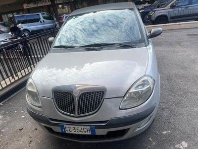 Usata Lancia Ypsilon 89 CV (65 kW) 2007 Grigio Utilitaria