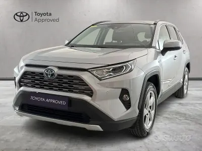 Usata Toyota RAV4 Hybrid Lounge 178 CV (130 kW) 2019 Grigio SUV
