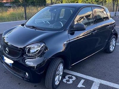Usata Smart ForFour 61 CV (44 kW) 2018 Nero Utilitaria
