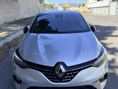 Usata Renault Clio V 101 CV (74 kW) 2023 Grigio Berlina
