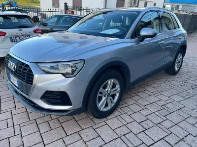 Usata Audi Q3 Business 150 CV (110 kW) 2022 Argento SUV