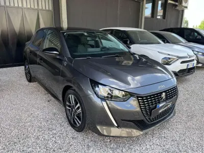 Usata Peugeot 208 Allure 102 CV (75 kW) 2022 Other Utilitaria