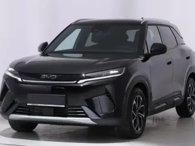 Usata BYD Atto 2 Boost 64 kW (88 CV) 2025 Obsidian black SUV