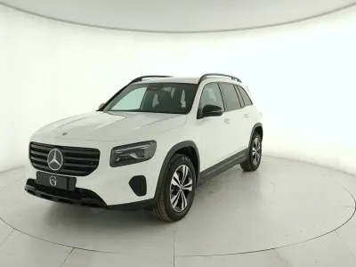 Nuova Mercedes GLB200 149 CV (109 kW) 2026 Bianco SUV