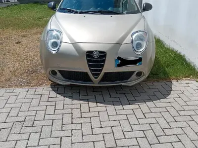 Usata Alfa Romeo MiTo 120 CV (88 kW) 2010 Grigio Utilitaria