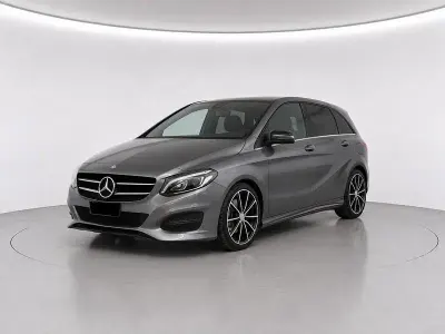 Usata Mercedes B200 136 CV (100 kW) 2015 Grigio Utilitaria