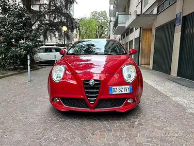 Begagnad Alfa Romeo MiTo Distinctive 135 HK (99 kW) 2010 Röd Halvkombi