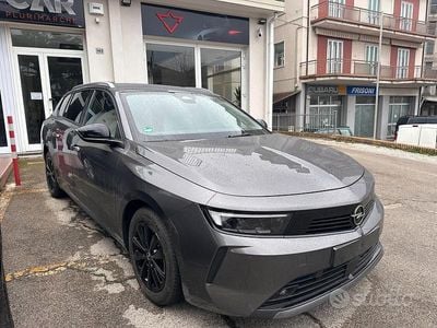 Begagnad Opel Astra Edition 131 HK (96 kW) 2024 Grå Kombi