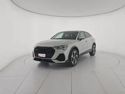 Usata Audi Q3 Sportback S-Line 193 CV (141 kW) 2025 Argento SUV