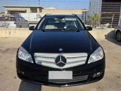Gebraucht Mercedes C220 170 PS (125 kW) 2010 Schwarz Kombi