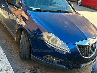 Usata Lancia Delta 120 CV (88 kW) 2008 Blu Utilitaria