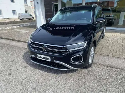 Usata VW T-Roc Style 150 CV (110 kW) 2022 Nero SUV