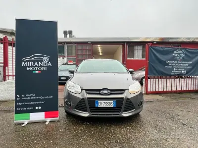 Usata Ford Focus Titanium 125 CV (91 kW) 2011 Grigio Berlina