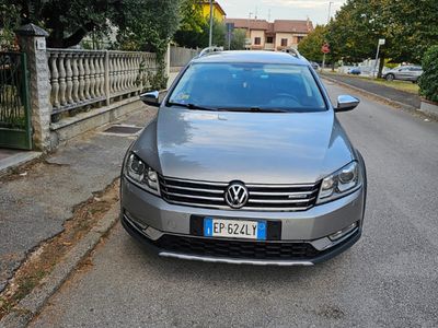 VW Passat Alltrack