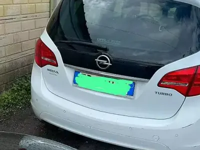 Usata Opel Meriva 120 CV (88 kW) 2011 Monovolume