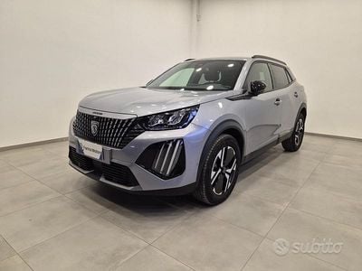 Usata Peugeot 2008 Allure 145 CV (106 kW) 2025 Grigio SUV