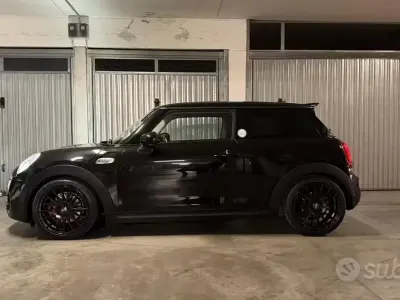 Usata Mini Cooper S 192 CV (141 kW) 2016 Nero Utilitaria