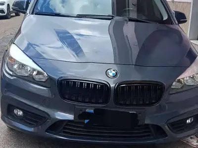 Usata BMW 218 Active Tourer Advantage 150 CV (110 kW) 2015 Blu/azzurro Monovolume