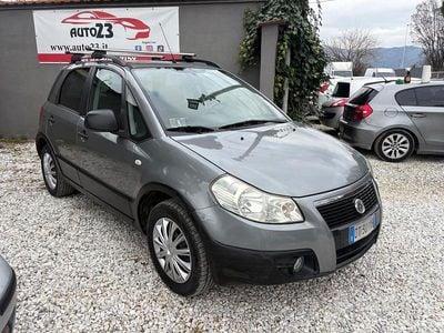 Usata Fiat Sedici 107 CV (78 kW) 2009 Grigio SUV