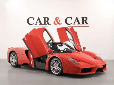 Usata Ferrari Enzo 659 CV (484 kW) 2004 Rosso Coupé