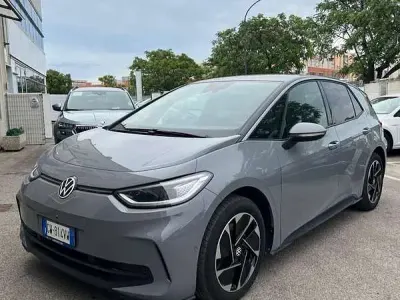Usata VW ID.3 69 kW (95 CV) 2024 Grigio Utilitaria