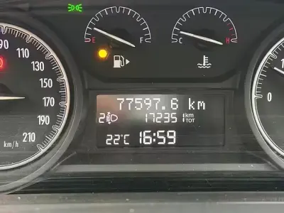 Usata Lancia Ypsilon 69 CV (50 kW) 2016 Bluazzurro Utilitaria