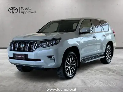 Usata Toyota Land Cruiser Style 177 CV (130 kW) 2021 Bianco SUV