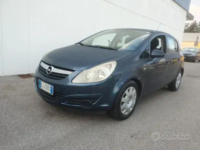 Usata Opel Corsa 80 CV (58 kW) 2007 Bluazzurro Utilitaria