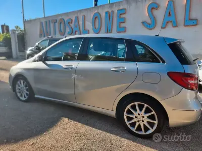 Usata Mercedes B180 Executive 109 CV (80 kW) 2013 Grigio Monovolume