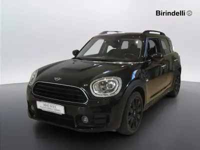 Usata Mini One D Countryman Business 115 CV (84 kW) 2020 Midnight black metallic SUV