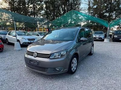 Usata VW Touran Comfortline 105 CV (77 kW) 2011 Grigio Monovolume