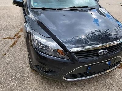 Grigio Usata 2008 Ford Focus Berlina | 2700 € (Buon prezzo)