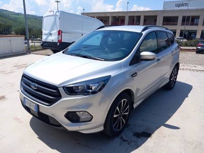 usata Ford Kuga 2.0 TDCI 120 CV S&S 2WD ST-Line del 2020 usata a Teramo