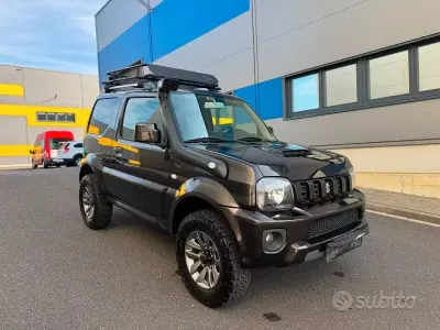 Usata Suzuki Jimny 85 CV (62 kW) 2018 Grigio SUV