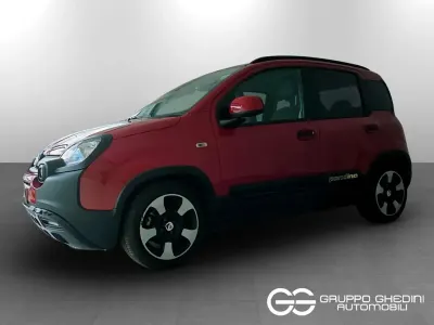 Usata Fiat Panda Cross Cross 69 CV (50 kW) 2025 Rosso Utilitaria