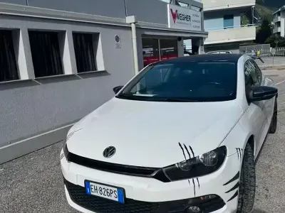 Usata VW Scirocco 122 CV (89 kW) 2011 Bianco Coupé