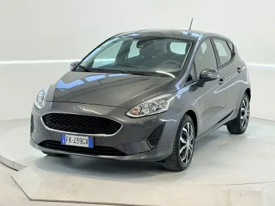 Usado Ford Fiesta 95 HP (69 kW) 2017 Cinzento Citadino