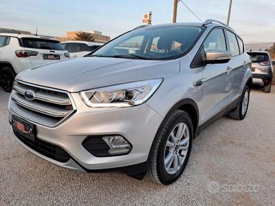 usata Ford Kuga 2.0 TDCI 2WD PowerShift *NAVY-LED-CRUISE